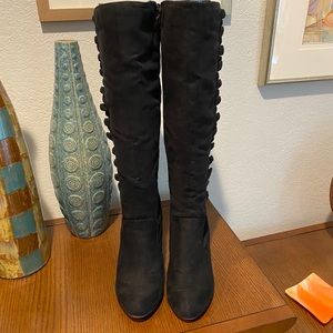 WORTHINGTON Black Boot with Ruffle Accent